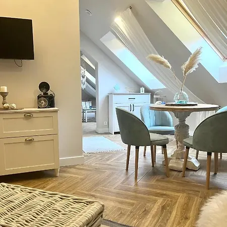 Kamienica Arte 5 アパート