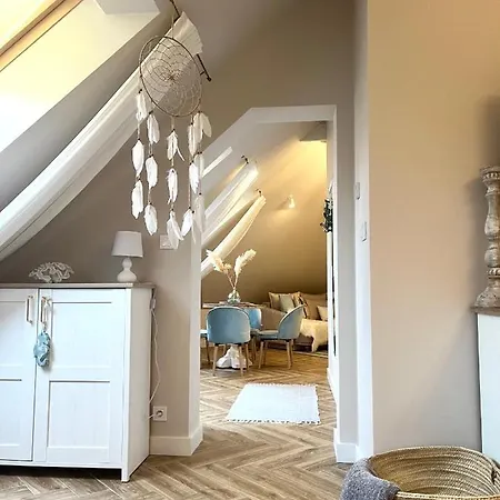 Kamienica Arte 5 ウストカ