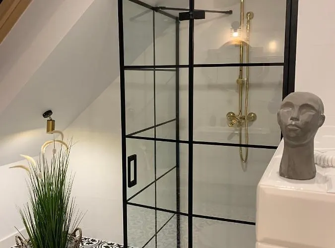 Kamienica Arte 5 Устка