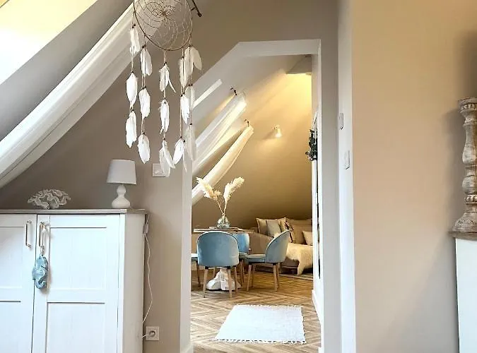 Kamienica Arte 5 Устка